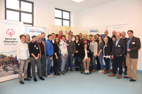 Die Teilnehmer des ersten Berliner Zukunftsforums „Selbstbestimmt fit mit mehr Bewegung am Arbeitsplatz!“. (Foto: SOD/Juri Reetz)
